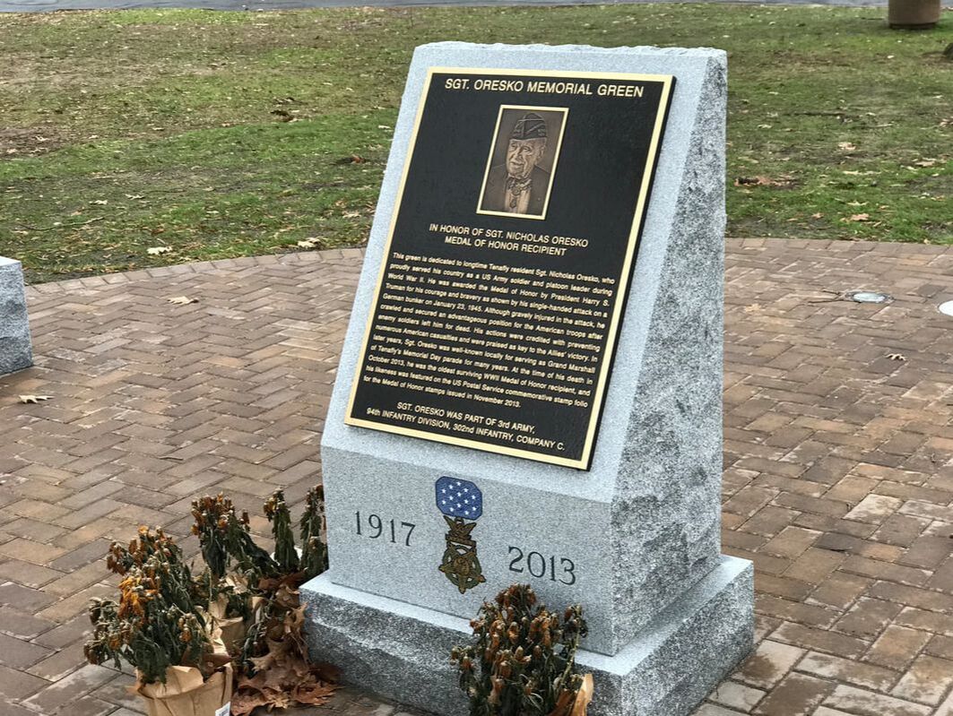Oresko Park – Tenafly, NJ Bronze Plaque with image mounted on a Barre Grey Granite Monument